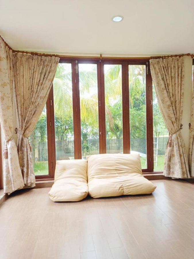 Villa Gathering Yuni Syahla Citaringgul Ngoại thất bức ảnh