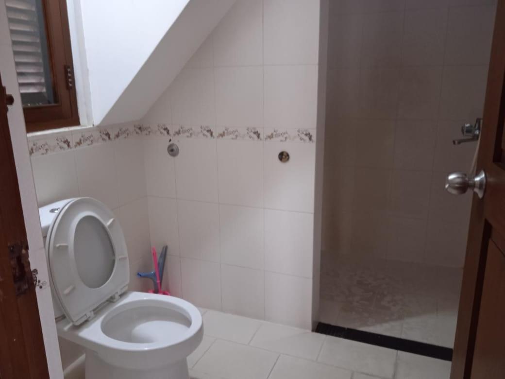 Villa Gathering Yuni Syahla Citaringgul Ngoại thất bức ảnh