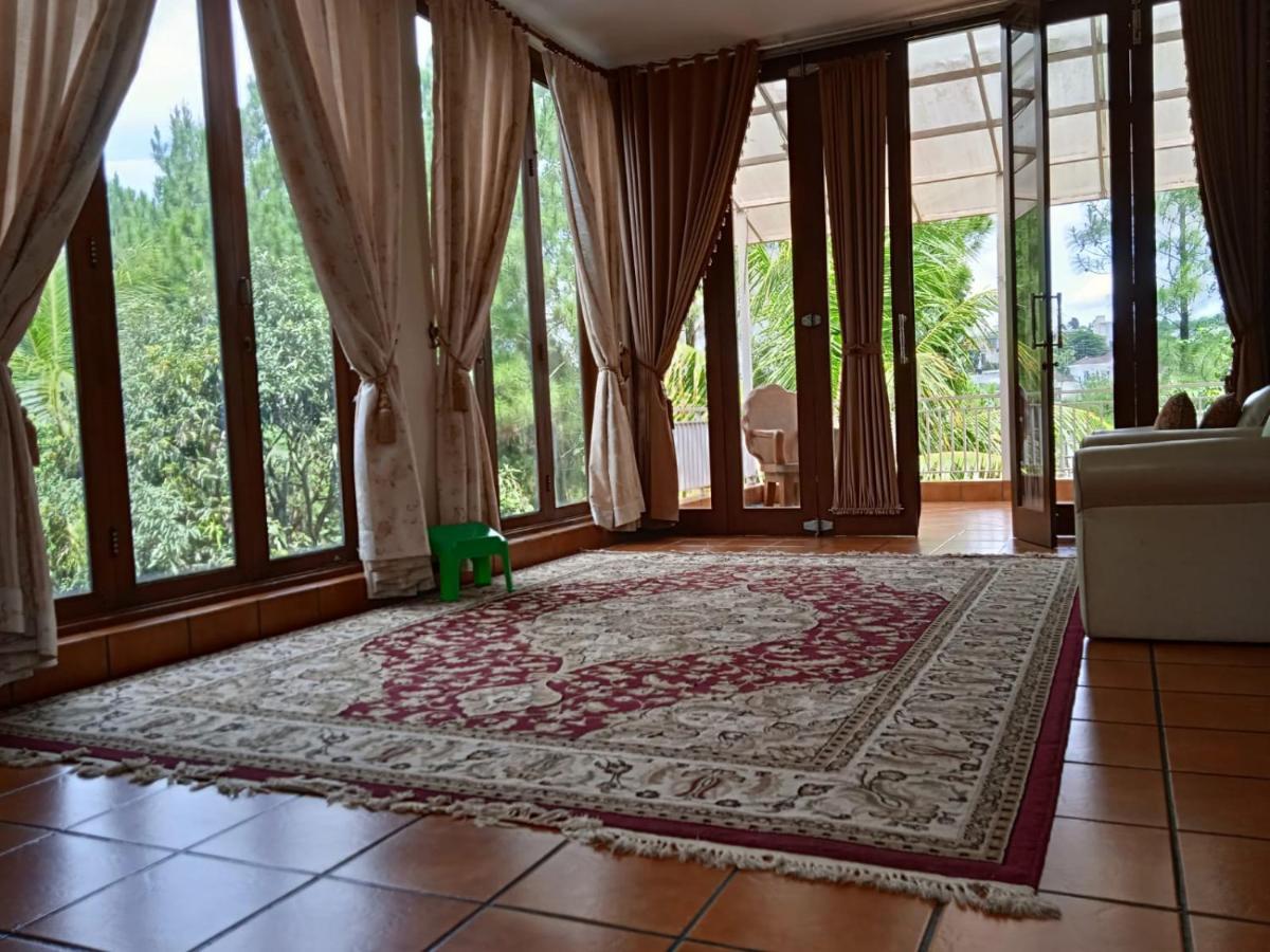 Villa Gathering Yuni Syahla Citaringgul Ngoại thất bức ảnh